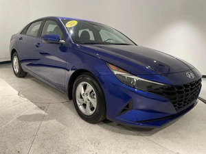 Elantra SE Cabriolet 2024 d'occasion, boîte automatique, moteur essence 4L, sièges en cuir, caméra de recul, écran tactile gauche, xénon, Euro IV - Product Image 3