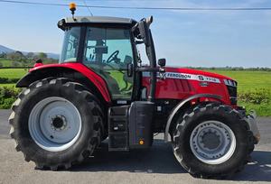 Tractor de rueda Massey Ferguson S7718 4WD para uso agrícola, motor de 100HP y motor de 50HP con caja de cambios de 25HP y rodamiento usado para la venta - Product Image 3