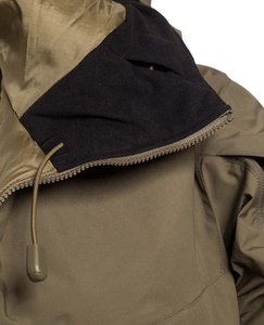 Ensembles d'été deux pièces personnalisés pour hommes Veste coupe-vent en nylon à fermeture éclair réfléchissante et short thermique Survêtement grande taille - Product Image 5