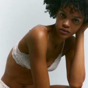 Shorts Deportivos y Brasier Deportivo Sin Costuras Personalizados para Mujer, Ropa de Gimnasio para Entrenamiento, en Oferta - Product Image 1