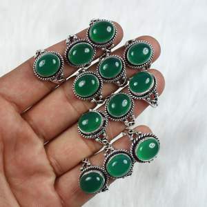 Conjunto de bisel de piedras preciosas de ónix verde natural al por mayor, anillos de pinza, fabricación de joyas de latón para venta al por menor - Product Image 4