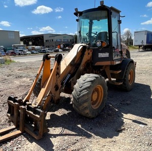 2013 Case 321E Chargeuse sur pneus-Puissance compacte avec contrôle maximal - Product Image 1