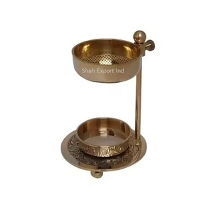 Porte-encens de qualité standard en laiton avec revêtement doré utilisé pour les porte-encens Oud bukhoor à usage religieux à la maison - Product Image 1