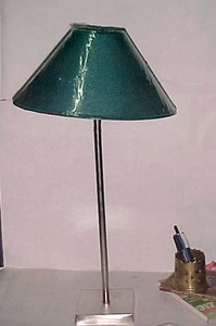 Lampe de table décorative électrique moderne en aluminium avec lumière LED-Veilleuse de chambre à coucher de haute qualité - Product Image 2