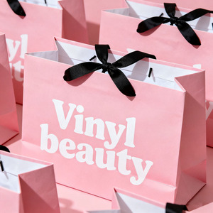 Vente en gros de sacs à provisions de luxe imprimés avec logo personnalisé sacs-cadeaux abordables de haute qualité - Product Image 5