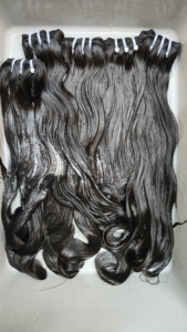 Cheveux indiens vierges bruts non transformés de 10A 12A, tissage de cheveux 100% Remy Extension de cheveux humains, cheveux vierges crus alignés sur les cuticules - Product Image 3