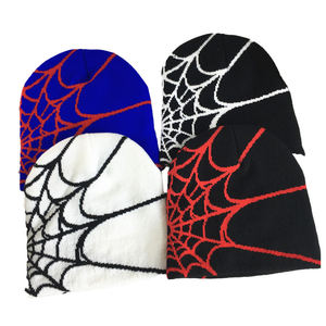 Chapeau d'hiver unisexe en tricot acrylique rouge et noir en forme de toile d'araignée, réversible, avec logo personnalisé - Product Image 1