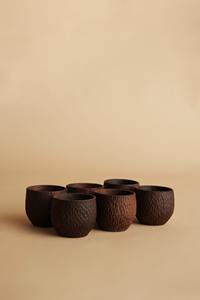 Cuenco de madera texturizado hecho a mano de 7 pulgadas para servicio rústico y decoración moderna para el hogar Diseño tallado único Utensilios de cocina de madera natural - Product Image 2