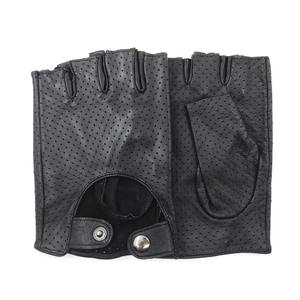 Vente en gros de gants de fitness demi-doigts personnalisés résistants à l'usure gants de musculation en cuir vêtements de gymnastique - Product Image 4