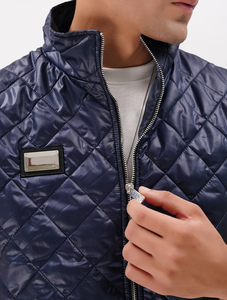 Chaqueta acolchada de invierno de talla grande personalizable de alta calidad para hombre, venta al por mayor, cremallera, lona sin mangas, logotipo en relieve, estilo callejero - Product Image 4