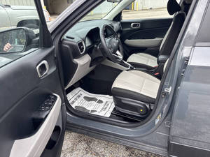 Hyundai Venue SEL Usado de 2024 - Product Image 2