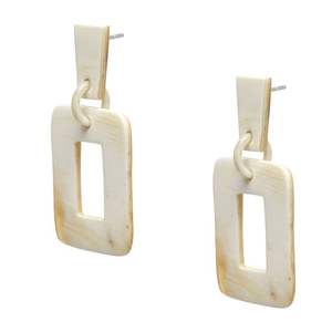 Elegantes Pendientes Huggie Plateados con Gancho, Clásicos Hechos a Mano con Aleación y Piedra Principal de Concha, Joyería Unisex Personalizable para Aniversario - Product Image 2