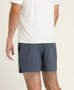 Short de tennis personnalisé Short de sport unisexe avec poches conçu avec logo Short de sport unisexe avec poches Pantalon court ample - Product Image 4