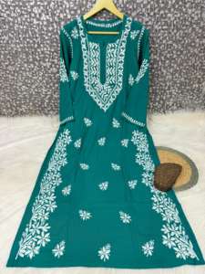 Verano Chikan bordado a mano trabajo Kurti Rayon chikankari bordado indio India Fabricante Mayorista Kurtis mujeres en la India - Product Image 5