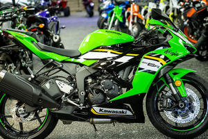 รถจักรยานยนต์ใหม่ Ninja ZX-6R (ABS) KRT Editions ปี 2025 ขายในราคาประมูล - Product Image 3