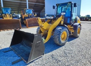 Cargadora de Ruedas Caterpillar 908M, Cargadora de Construcción Hidráulica Compacta Diésel |   Equipo de Manejo de Materiales – Mejor Precio al por Mayor - Product Image 3