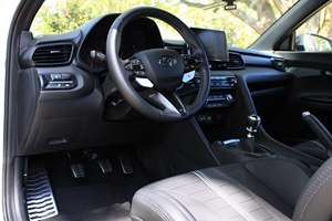 Hyundai Veloster N 2022 Usado, Transmisión Manual de 6 Velocidades, 2200 Millas, Diferencial de Deslizamiento Limitado - Product Image 4
