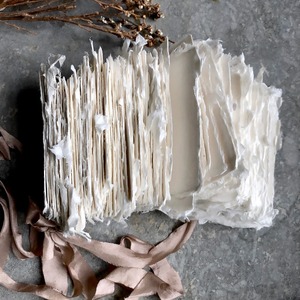 Artisanat en papier de coton naturel fait à la main avec un design de style féerique unique et élégant - Product Image 3