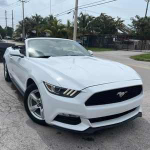 Voiture d'occasion de qualité abordable, Ford Mustang 2016, cabriolet à toit souple, conduite à gauche - Product Image 1