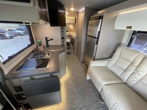 El Más Vendido: Nuevo Moderno - Nuevo Usado 2026 W-i-n-n-e-b-a-g-o View 24R Listo para Enviar con Entrega Puerta a Puerta - Product Image 2