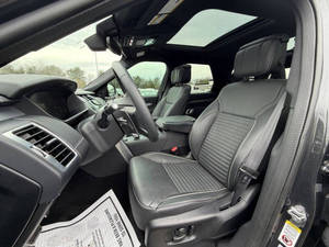 Land Rover P360 Dynamic SE 2024 Usado en Excelentes Condiciones - Product Image 3