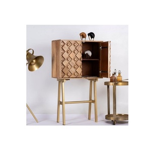 Buffet en bois massif Accent Buffet de service Armoire de rangement Design traditionnel Écologique Pieds en fer noir Meubles extensibles - Product Image 1