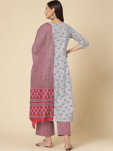 Ensemble ethnique pour femmes, style indien traditionnel, en tissu de coton uni, comprenant une kurta brodée teinte en pièce, un palazzo et un dupatta. - Product Image 3