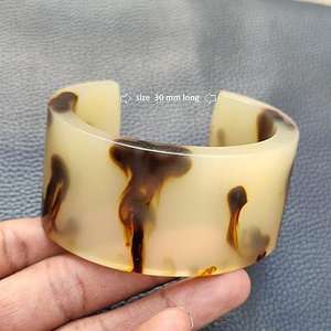 Bracelets en résine en gros, noir et blanc, meilleur prix fabricant en Inde, artisanat et produit en vente chaude, échantillon gratuit - Product Image 3