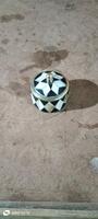 Petite boîte à bijoux en laiton avec incrustation de nacre, couvercle de rangement pour souvenirs, safran, BMS ENTERPRISES, origine Uttar Pradesh, Bms7656 0-1L