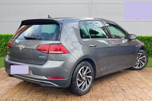 Volkswagen Golf Usado con Volante a la Izquierda/Derecha - Product Image 5