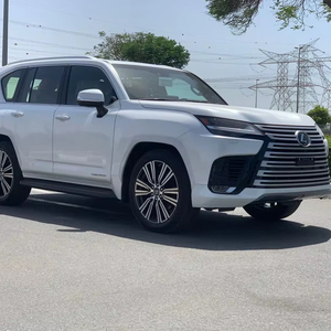 LX600 Signature AWD 2022, SUV Automático para Familias, Asientos de Cuero, Interior Oscuro, Volante a la Izquierda, Portaequipajes de Techo de Aleación de Aluminio - Product Image 1