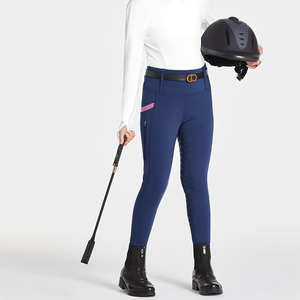 Pantalones de equitación personalizados de alta gama para mujer, modernos, con botones, de cuero genuino y ligeros. - Product Image 3