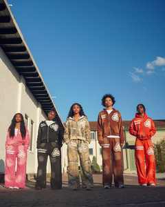 Ensemble pantalon de survêtement à capuche zippé avec broderie dégradée personnalisé Survêtement pour hommes Survêtement lavé à l'acide avec strass et effet soleil - Product Image 2