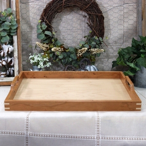 Bandeja de madera de mango de diseño elegante en forma cuadrada elegante hecha a mano para servir con estilo y decoración del hogar - Product Image 2