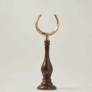 Figurine de gymnastique en métal élégante, objet de table sculptural, accent unique, intérieurs modernes, espaces de bureau, décoration inspirée du fitness - Product Image 4