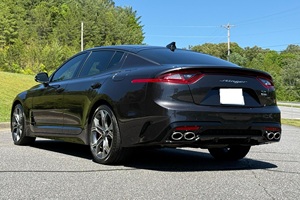 Neat 2020 Ki-a Stinger GT2 AWD - Product Image 3