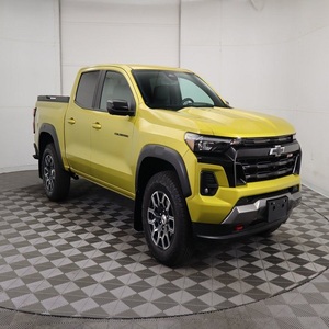 ¡Oferta Imperdible! Camioneta Chevrolet Colorado 2023 Súper Limpia, 2.7L Turbo Automática 4x4 Amarilla de Lujo - Product Image 1