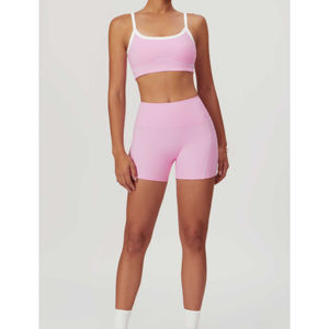 Conjunto deportivo de 2 piezas para mujer, superventas, logotipo personalizado, sujetador y pantalones cortos transpirables OEM con logotipo frontal/cintura para Yoga - Product Image 4