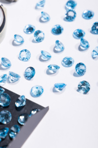 บุษราคัมสีฟ้าท้องฟ้าตามธรรมชาติเครื่องประดับอัญมณีทรงหลวมขนาด8x8แบบเจียระไนอย่างสร้างสรรค์ - Product Image 2