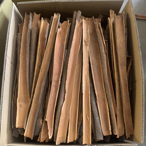 Venta al por mayor de palitos de canela Cassia de Vietnam Premium Golden Yellow, especias secas crudas, directo de fábrica a granel - Product Image 1