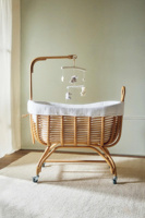 Berceau pour bébé en rotin naturel artisanal de qualité supérieure, panier de Moïse tissé, mobilier de nurserie avec roues durables