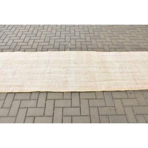 พรมวินเทจลายดอกไม้สีขาวสไตล์ตุรกี ขนาด 2.7x11.1 ฟุต (83x338 ซม.) - Product Image 3