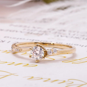 แหวนเพชรเพาะเลี้ยงในห้องปฏิบัติการ ได้รับการรับรองจาก IGI ทองคำแท้ 14K แหวนสวยงามระดับ VVS สำหรับผู้หญิง แหวนหมั้นเพชร VVS มอยส์ซาไนต์ - Product Image 4