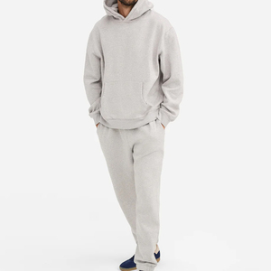 Ensembles de survêtements pour hommes en molleton biologique Survêtement personnalisé pour hommes Ensemble de sweat à capuche et pantalon de survêtement en coton biologique pour hommes - Product Image 4