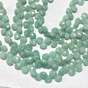 Vente en gros de perles de pierre précieuse verte calibrée en forme de coeur à facettes en amazonite de 8mm, excellente qualité de couleur - Product Image 1