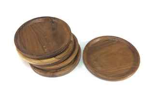 2025 nouveautés dessous de verre en bois rustique avec bords d'écorce vivants assiettes de service en bois fabriquées à la main pour gâteaux et Dessert - Product Image 4