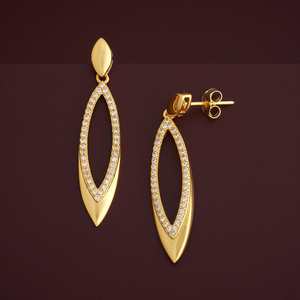 Pendientes de Plata 92.5 con Diseño Geométrico de Pluma y Circonitas, Perlas y Diamantes Dorados, Ideales para Fiestas y Bodas - Product Image 6
