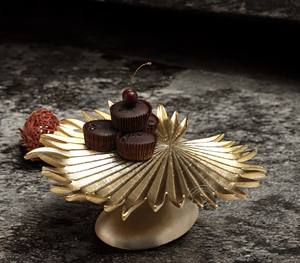 จานอาหารทำจากอลูมิเนียมชุบทองสำหรับร้านอาหารสุดหรูและโรงแรม - Product Image 1