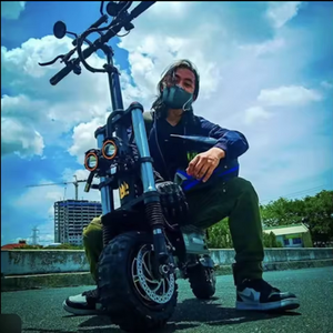 Trottinette Électrique Adulte 350W Double Moteur Tout-Terrain Pliable Étanche Capteur Aluminium pour Contrôle par App 30-50km/h Autonomie 30-40km Lithium - Product Image 1