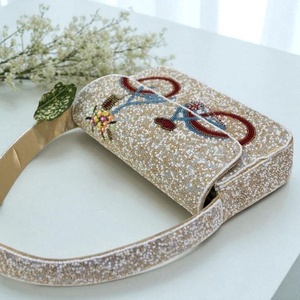 Sac à main décontracté en perles de verre multicolores certifié MS Handicraft, fait à la main en Inde, perles personnalisées, baguette - Product Image 2